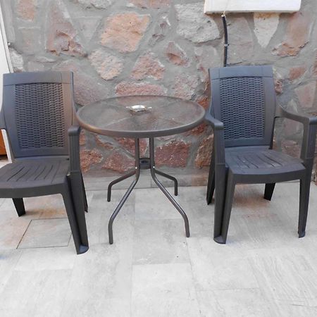 Ferienwohnung Mpaliaka Myrsini Mythimna Exterior foto