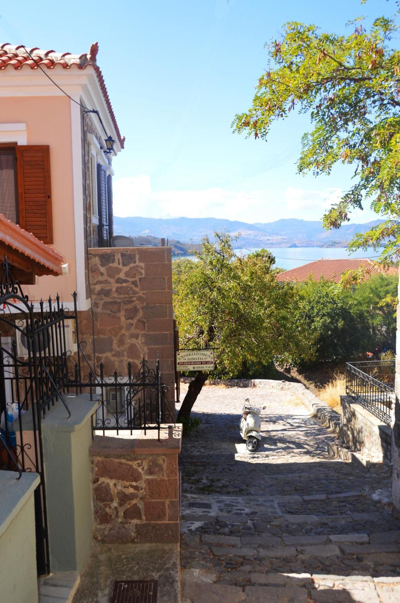 Ferienwohnung Mpaliaka Myrsini Mythimna Exterior foto