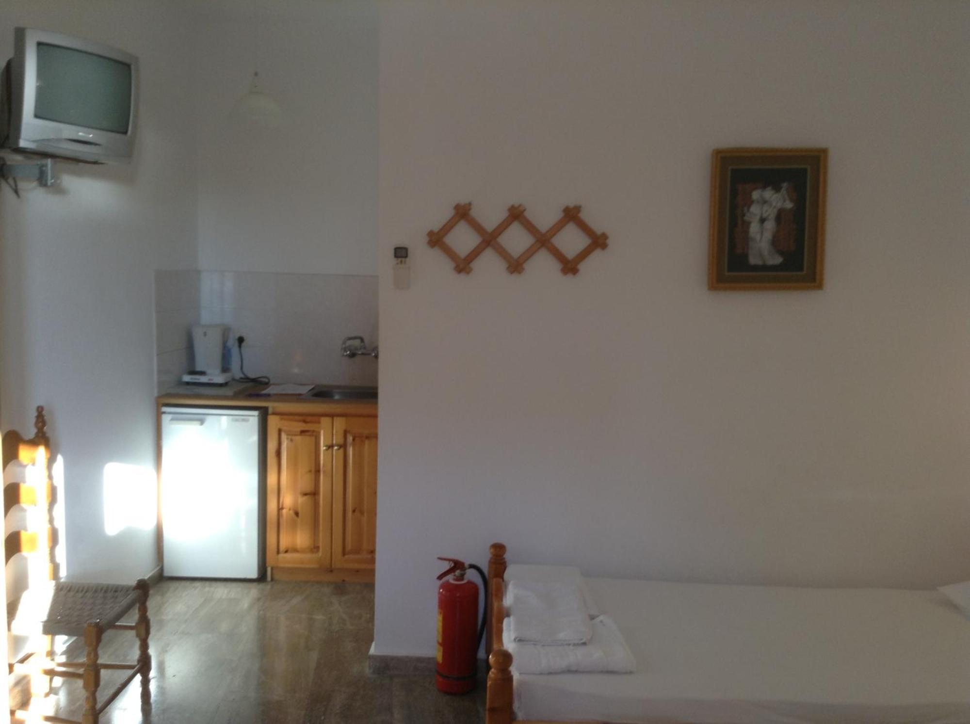 Ferienwohnung Mpaliaka Myrsini Mythimna Zimmer foto