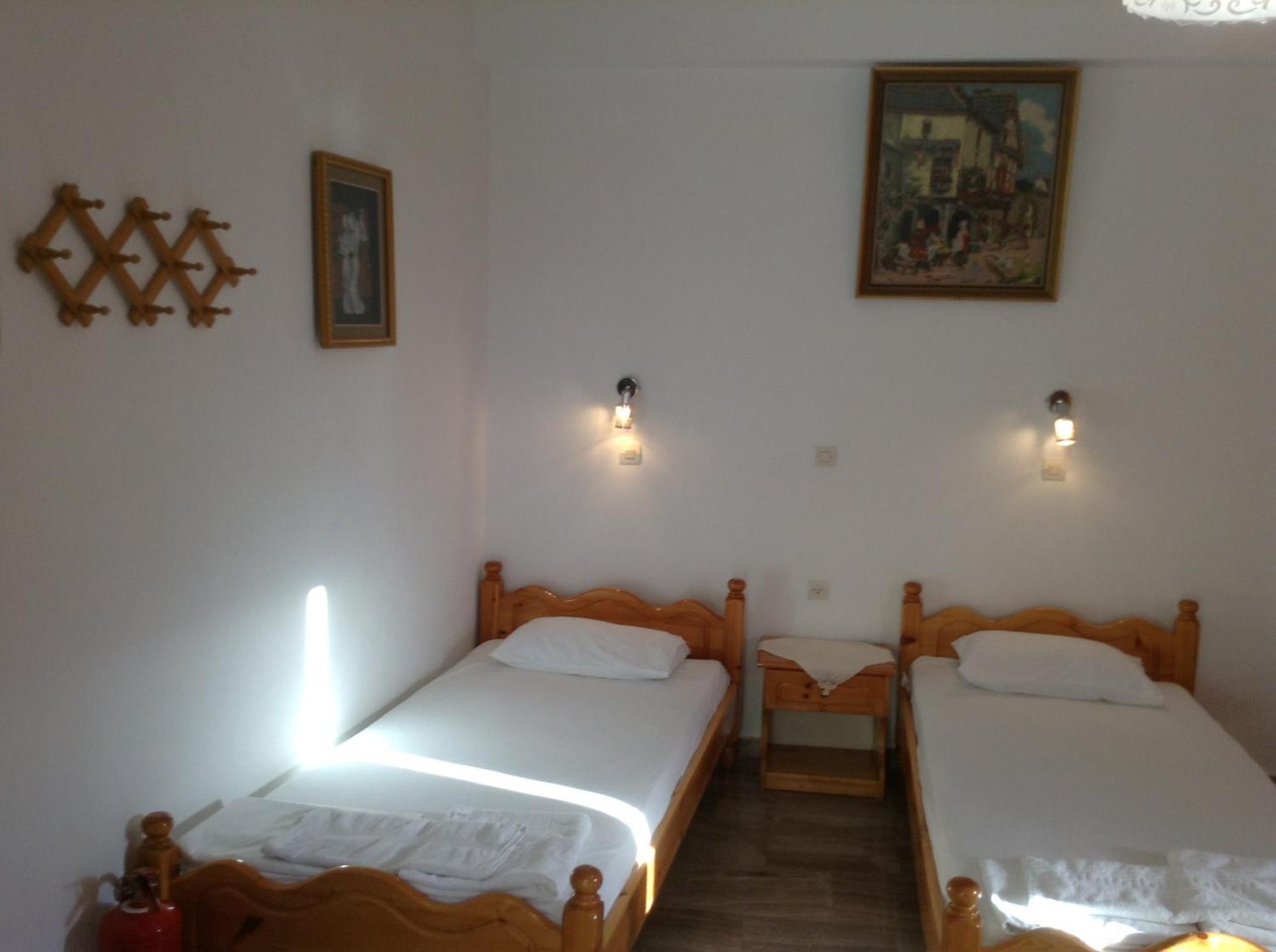 Ferienwohnung Mpaliaka Myrsini Mythimna Zimmer foto
