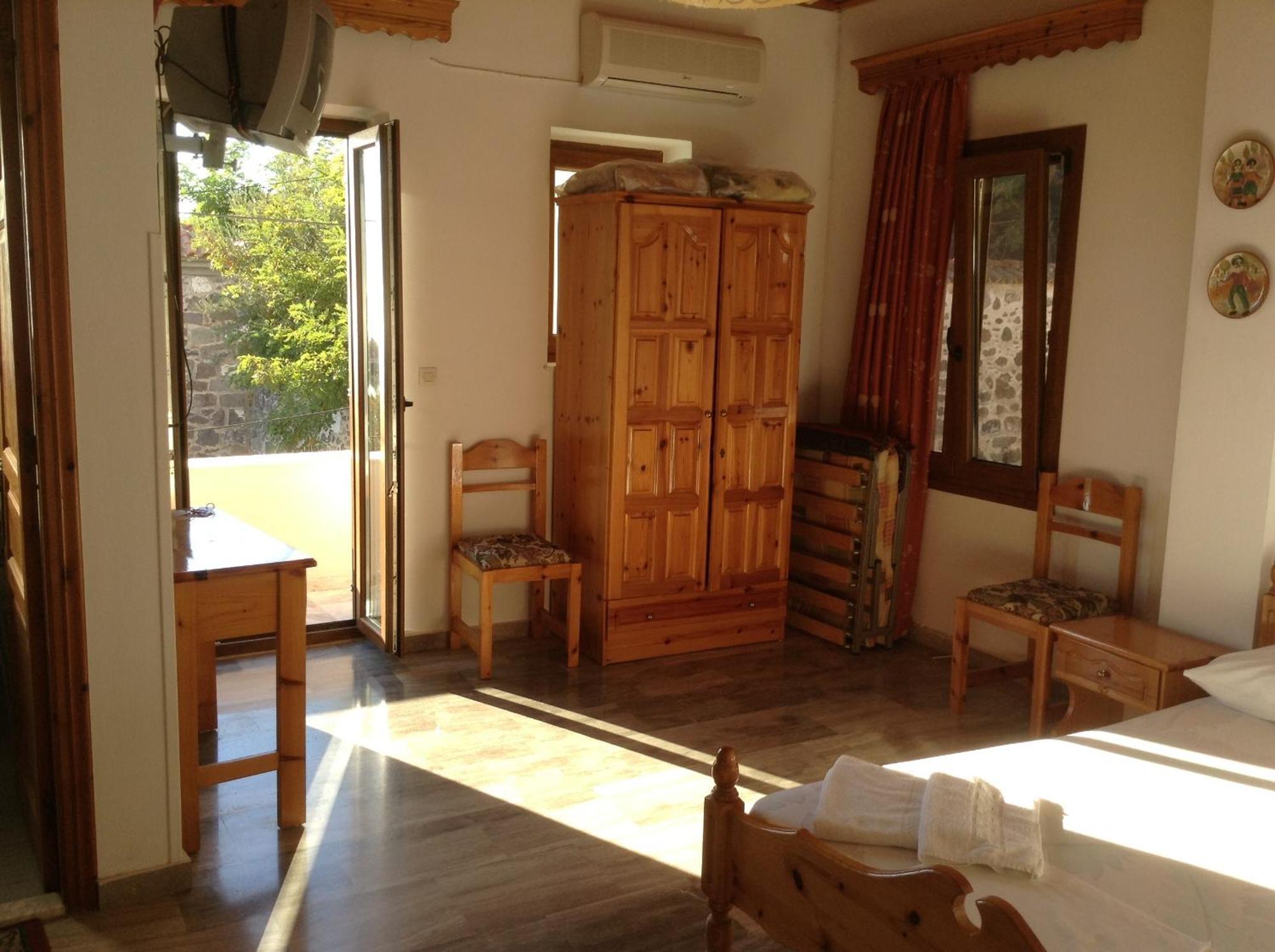 Ferienwohnung Mpaliaka Myrsini Mythimna Zimmer foto